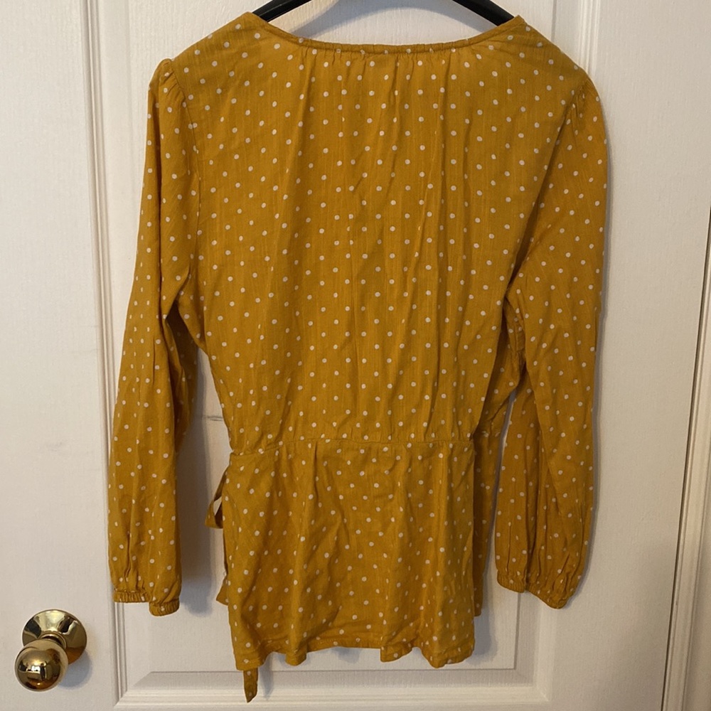 Pretty blouse - Picture 2 of 2